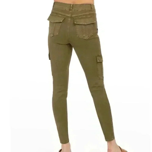 Spanx Stretch Twill Ankle Cargo Pants in Darkened Olive size S NWT $128 - Picture 6 of 7